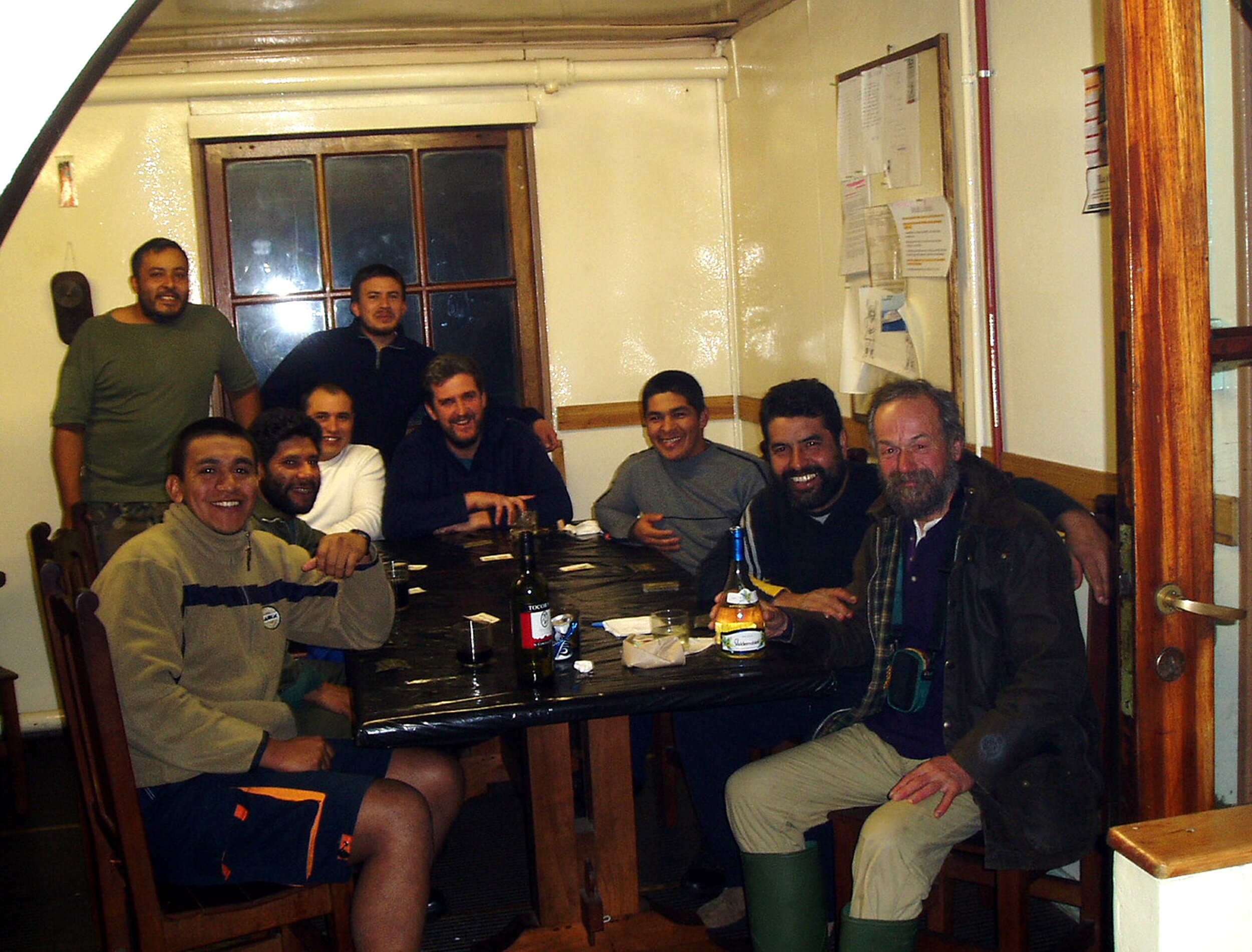 Argentine Base, Half Moon Island, 2004