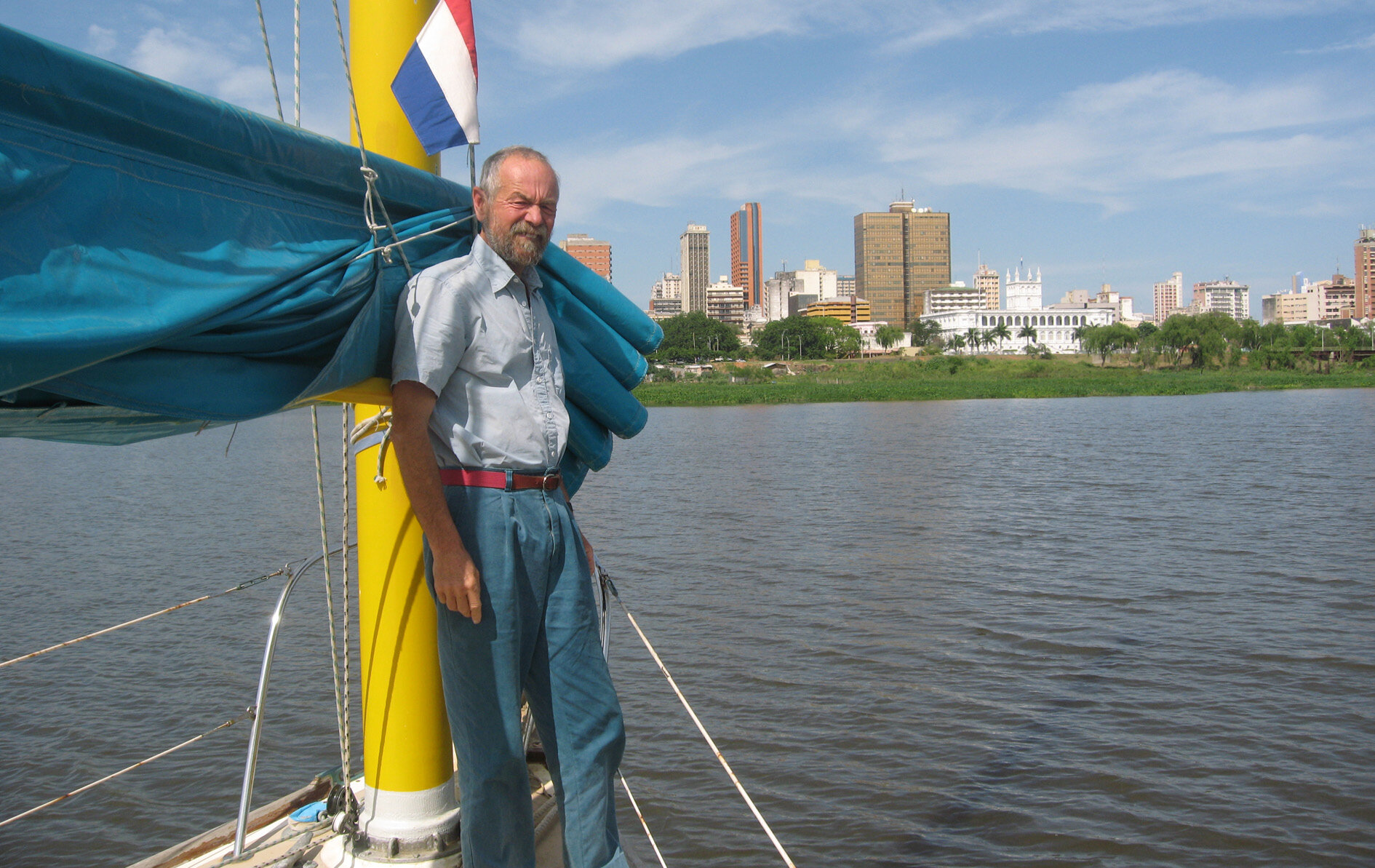 Anchored off the presidential palace – Asuncion
